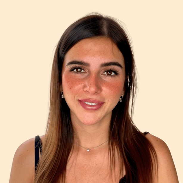 Zoe Simpson, Marketing Assistant